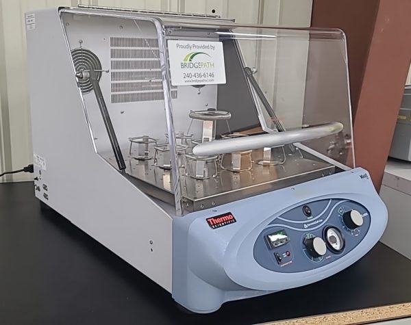 Thermo Scientific MaxQ 4000 Incubated and Refrigerated Orbital Shaker - Image 5