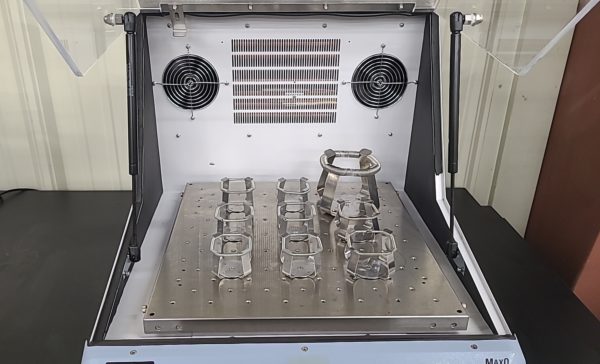 Thermo Scientific MaxQ 4000 Incubated and Refrigerated Orbital Shaker - Image 6