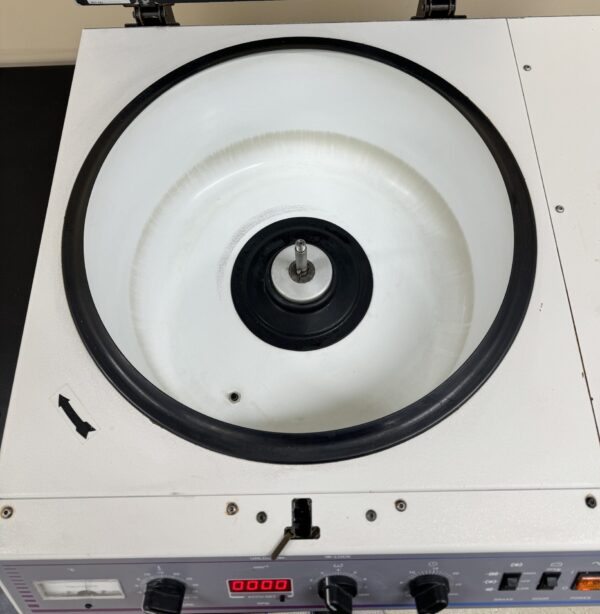 Beckman Coulter Allegra-6R Refrigerated Benchtop Centrifuge - Image 9