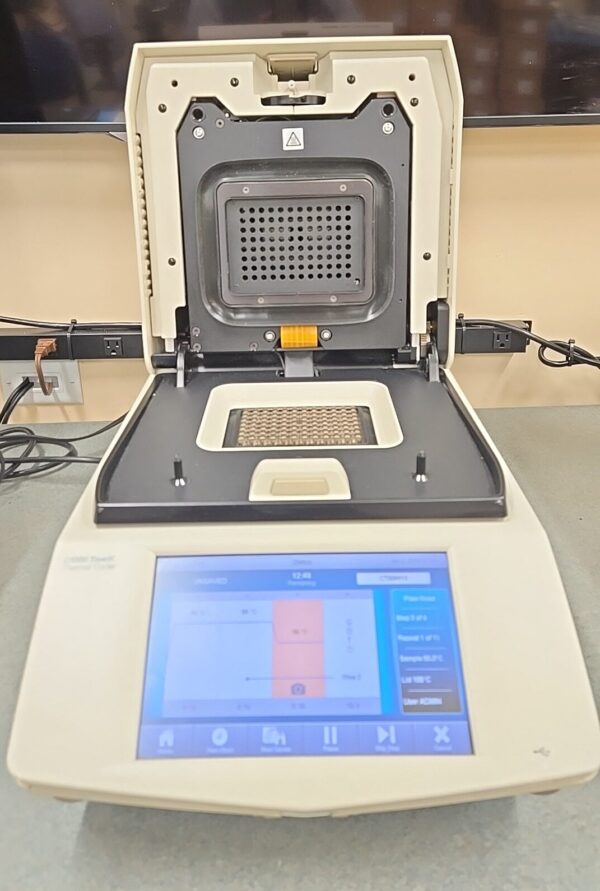 Bio-Rad C1000 CFX96 Real-Time Thermal Cycler System - Image 12