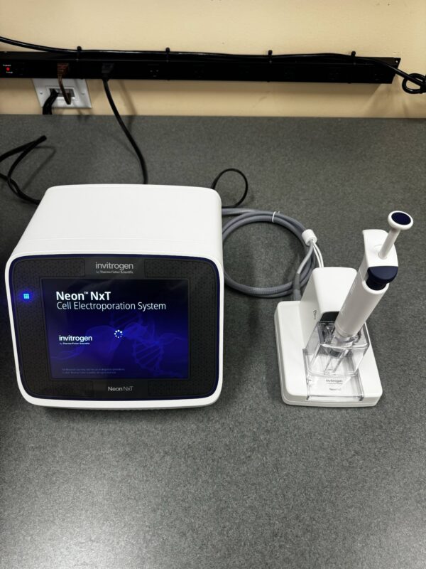 Thermo Scientific Neon NxT Electroporation System - Image 10