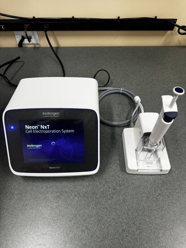 Thermo Scientific Neon NxT Electroporation System - Image 8