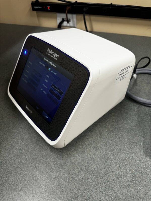 Thermo Scientific Neon NxT Electroporation System - Image 6