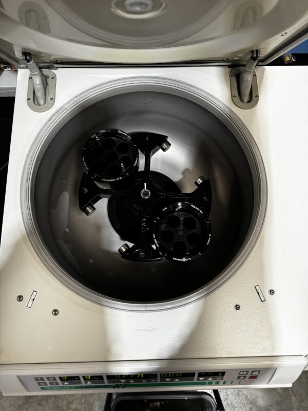 Sorvall Legend RT Refrigerated Centrifuge With Rotor and Buckets - Image 6