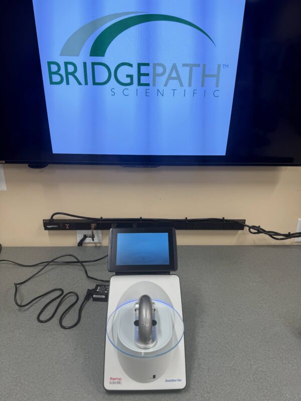 Thermo Scientific NanoDrop One Spectrophotometer