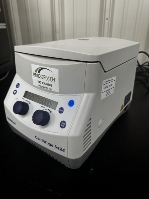 Eppendorf 5424 Microfuge Benchtop Centrifuge - Image 6