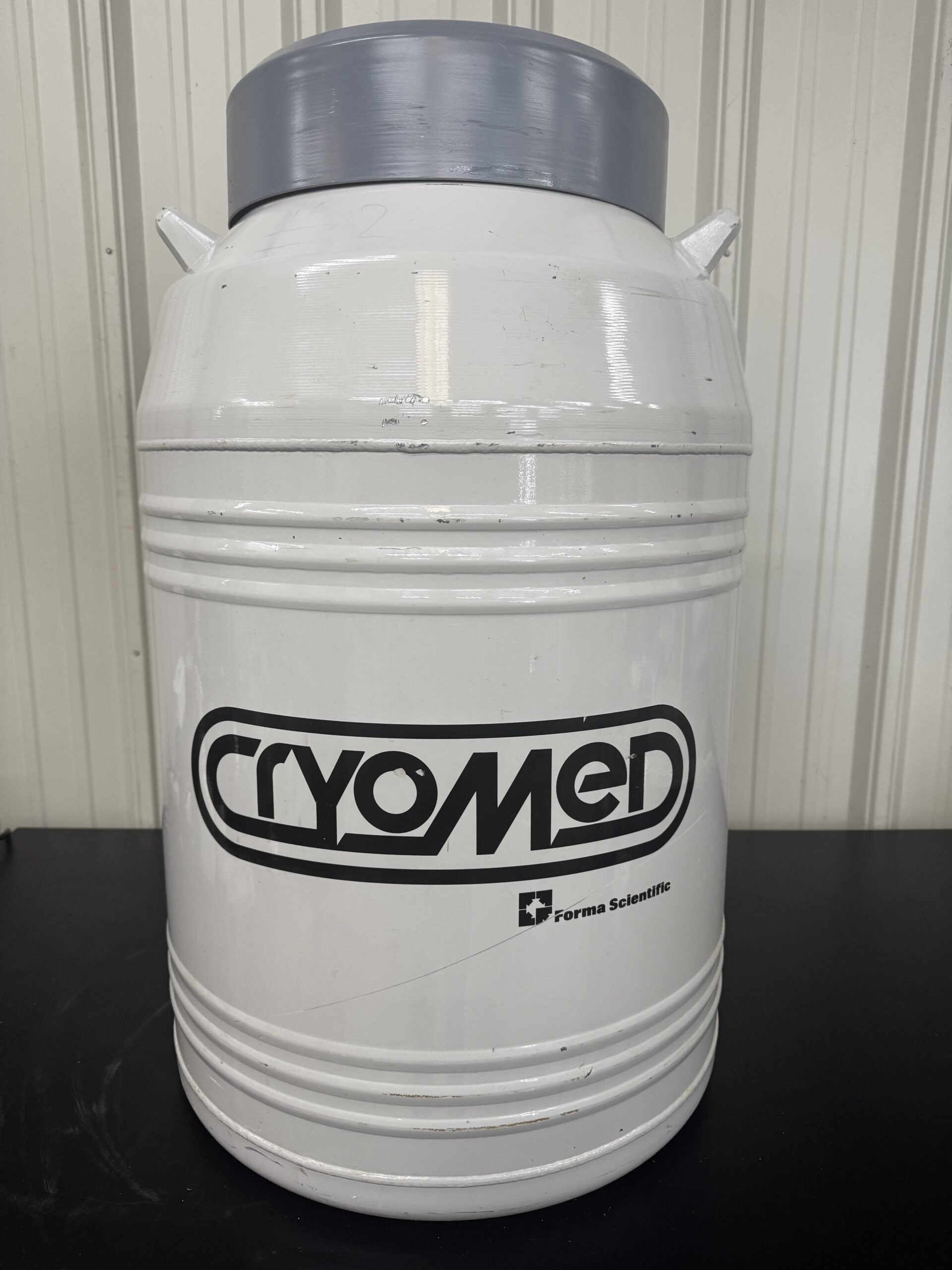 8030 Nitrogen Storage Tank Cryomed Dewar