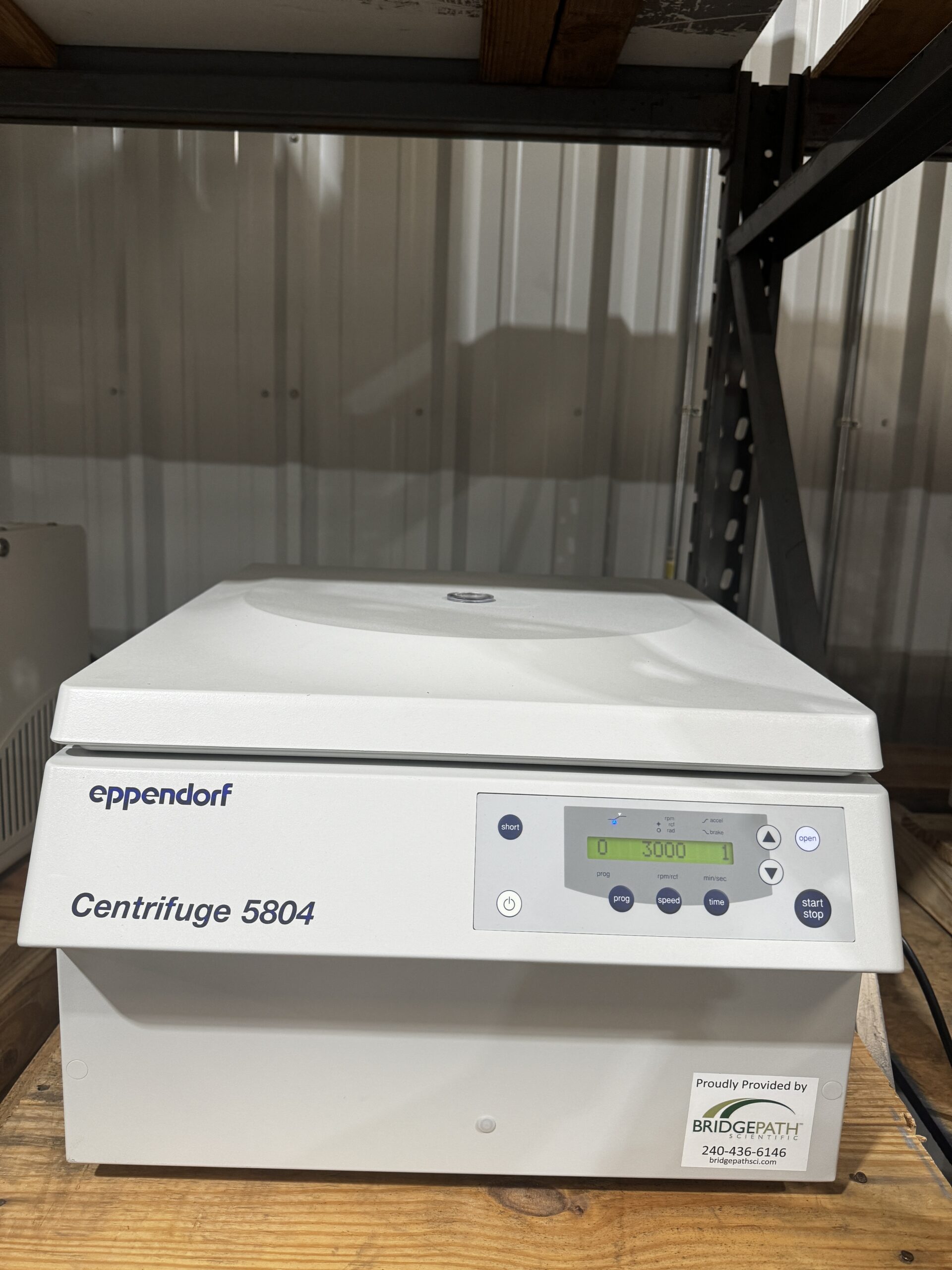 Eppendorf 5804 Microfuge Centrifuge